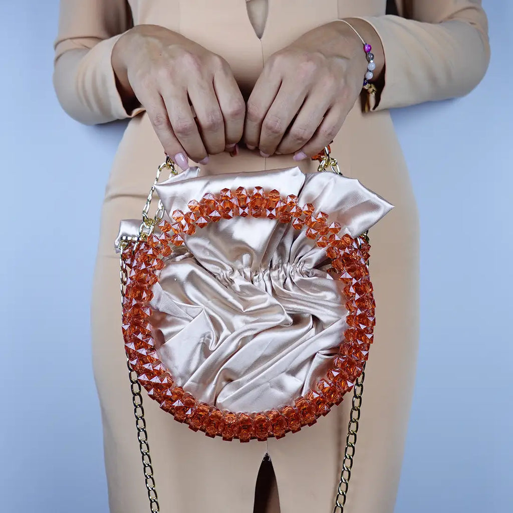 Carmels din margele fatetate