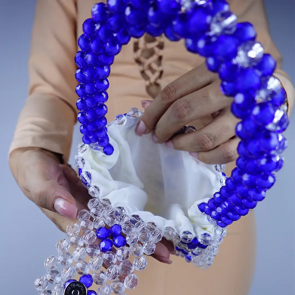 Flowers din margele fatetate