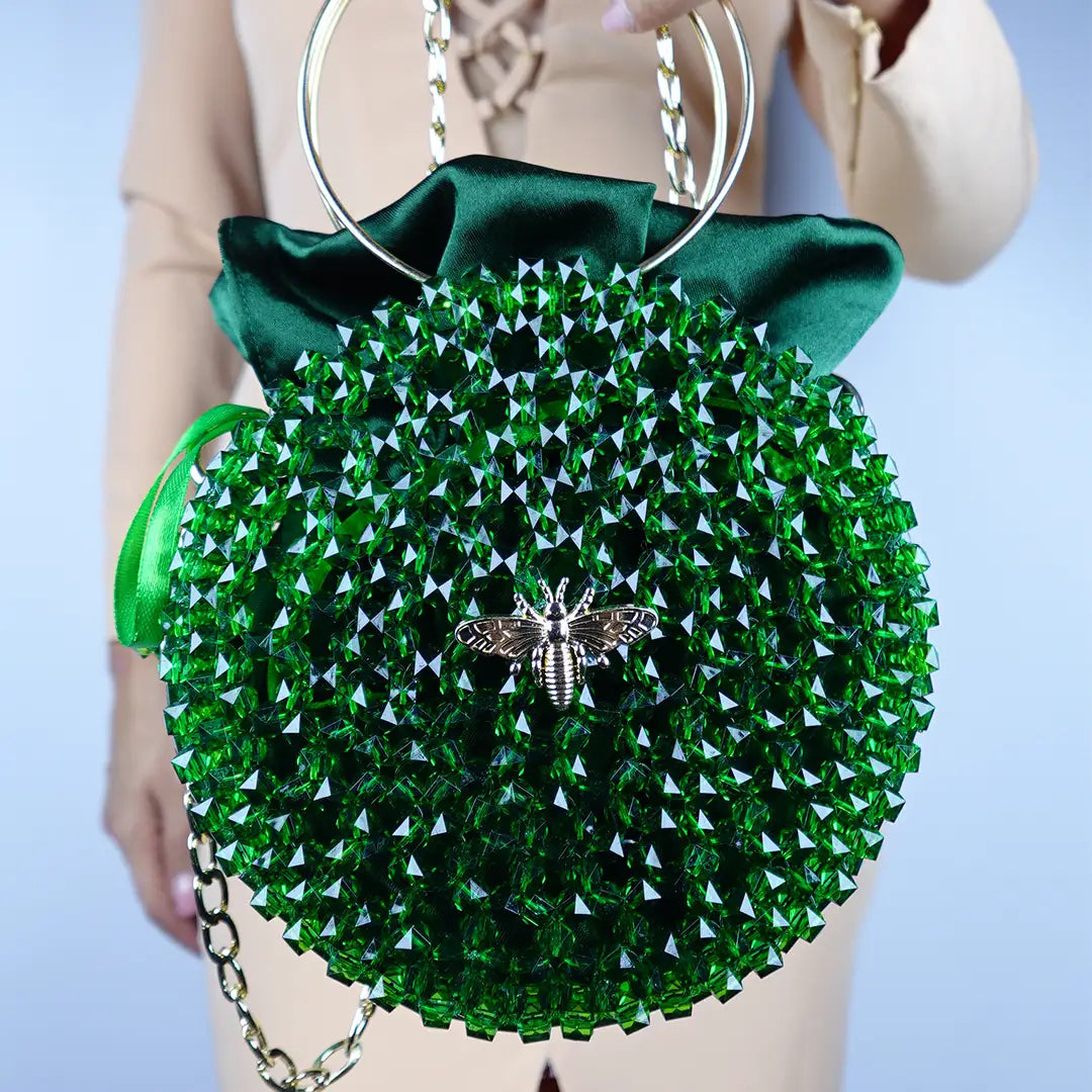 AVA din margele fatetate