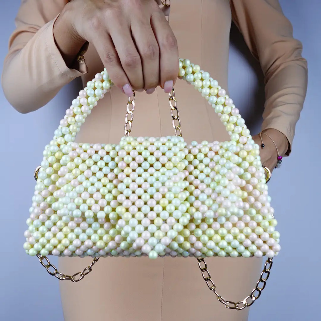 Pastel din margele acrilice