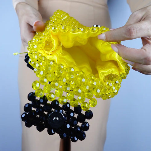 Bee din margele fatetate