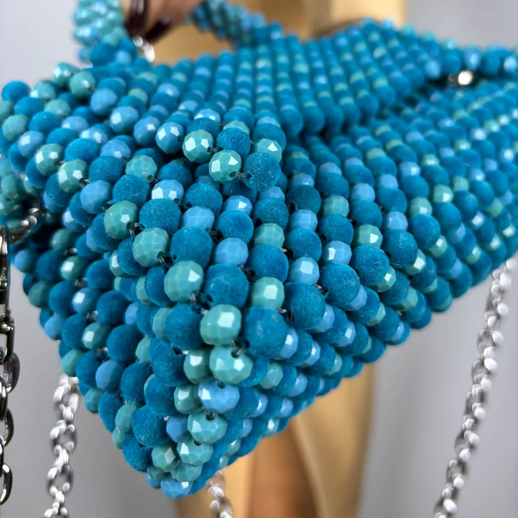 Billie by Stefania din margele de catifea si cristale