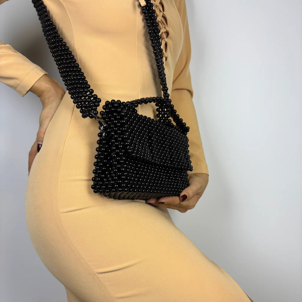 Biscuit din margele acrilice