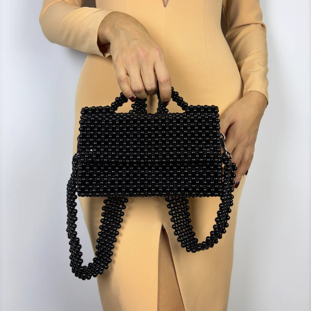 Biscuit din margele acrilice