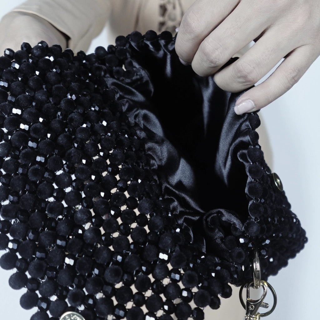 Black Velvet din margele de catifea si cristale