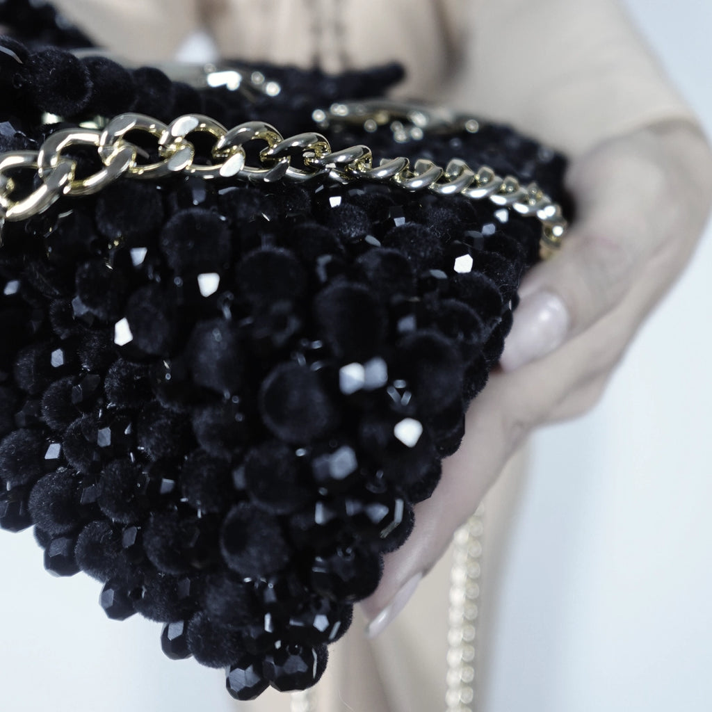 Black Velvet din margele de catifea si cristale
